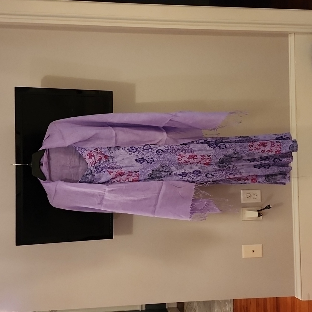 Ladies Marks & Spencer US 6 / UK 10 summer dress with matching lilac pashmina